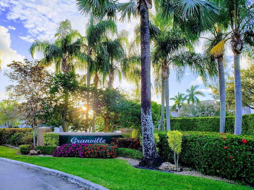1st image of 7333 Granville Dr #203