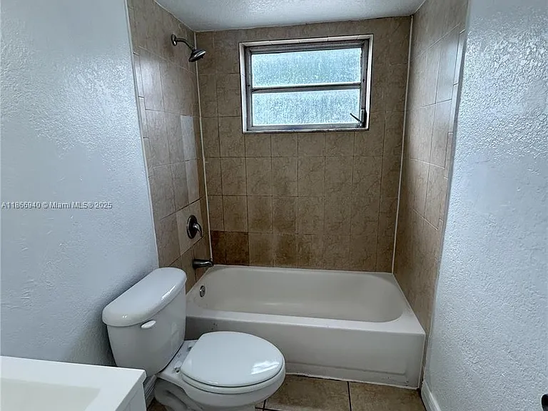 8287 NE Miami Ct #101 — Photo 11
