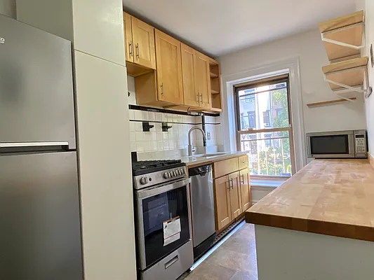 Rented by Corcoran | media 32