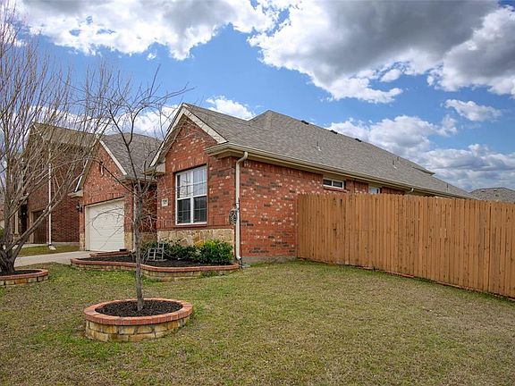 3rd image of 14735 Eaglemont Dr