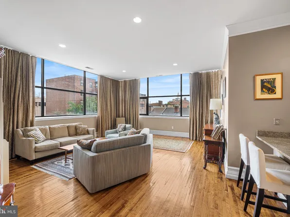 315 Arch St APT 305, Philadelphia, PA 19106