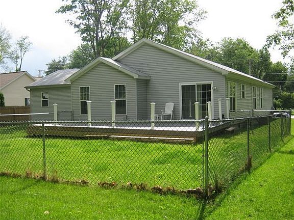 2nd image of 2 Easton Dr
