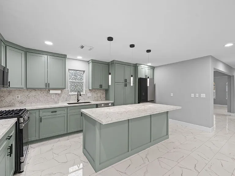 4500 Upland Circle Dr — Photo 9