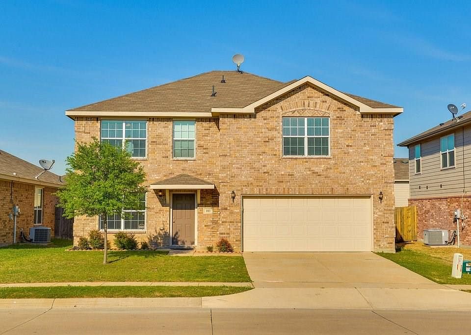 1st image of 103 Lone Star Ave