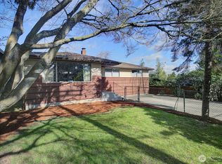 5112 SW Charlestown St, Seattle, WA 98116