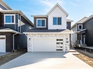 3331 Chickadee Dr NW, Edmonton, AB T5S0K9