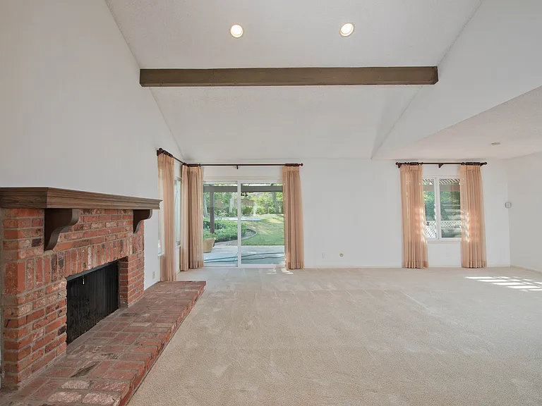 7420 Bernadine Ave — Photo 7