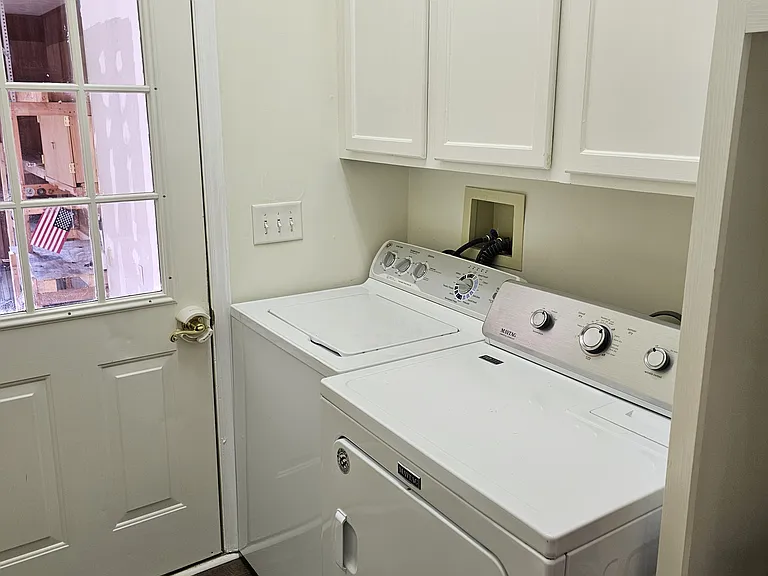 120 Saint Andrews Pl — Photo 3