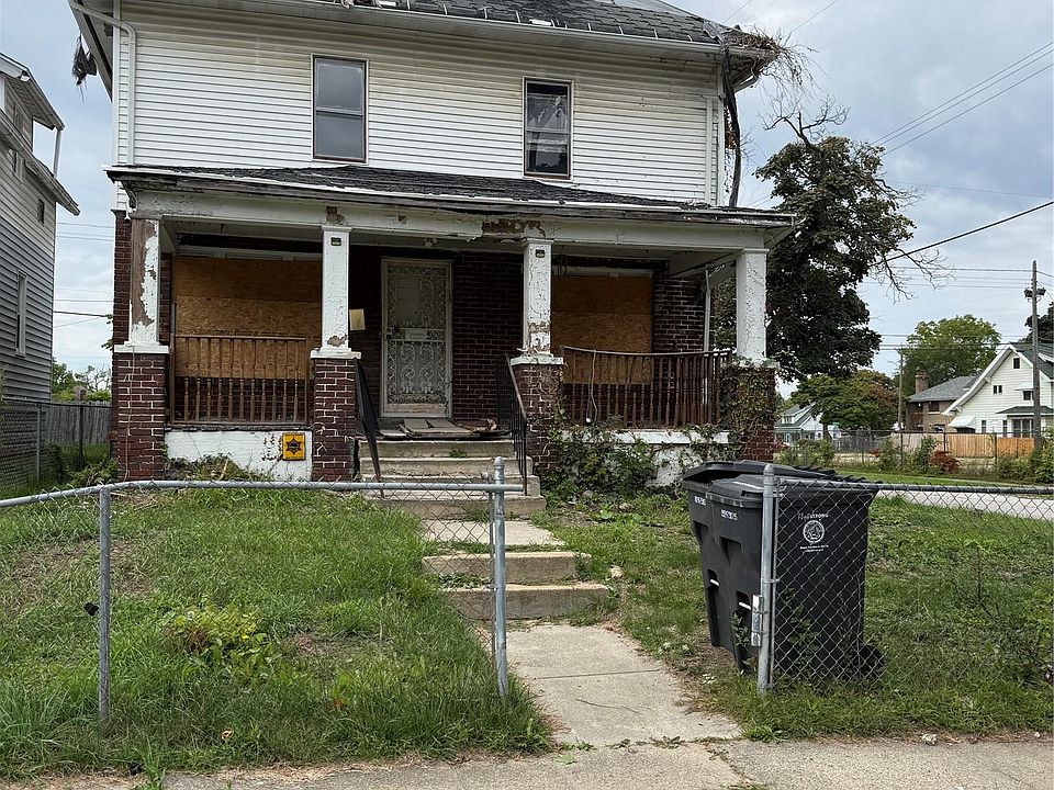 1st image of 2025 Adams Ave