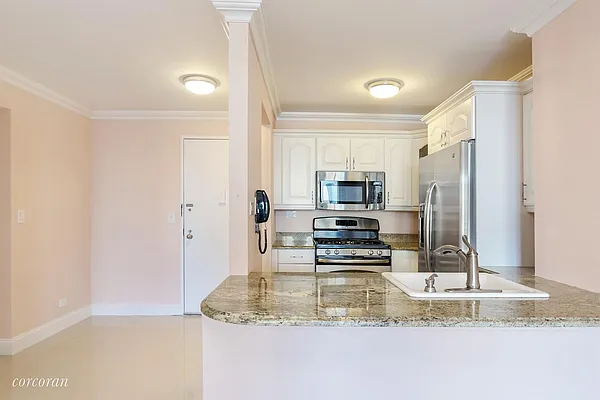 Rented by Corcoran | media 26