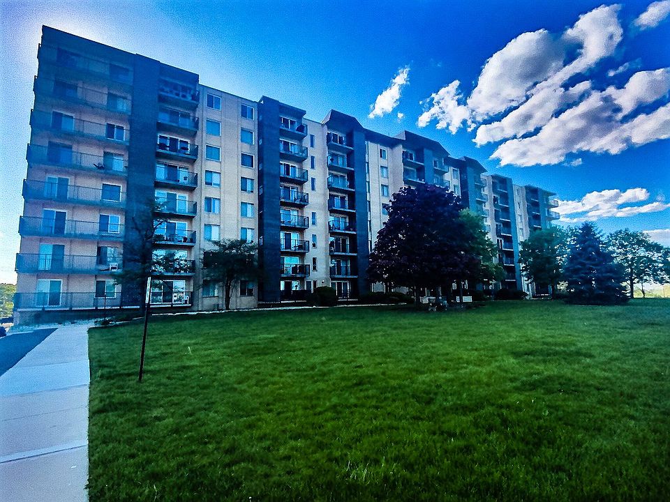 1st image of 5400 Walnut Ave Unit 403