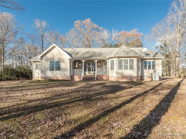 282 Country Ln, Shacklefords, VA 23156