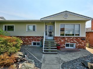 1019 Moncton Ave, Kamloops, BC V2B 1S5
