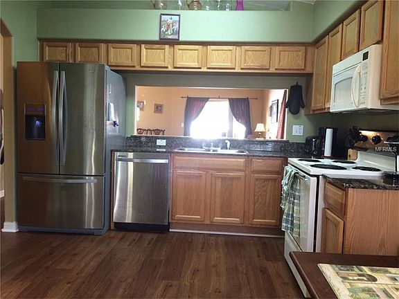 3rd image of 31428 Triborough Dr