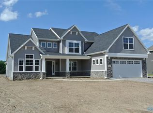 111 Taylors Mill Cir, Perrysburg, OH 43551