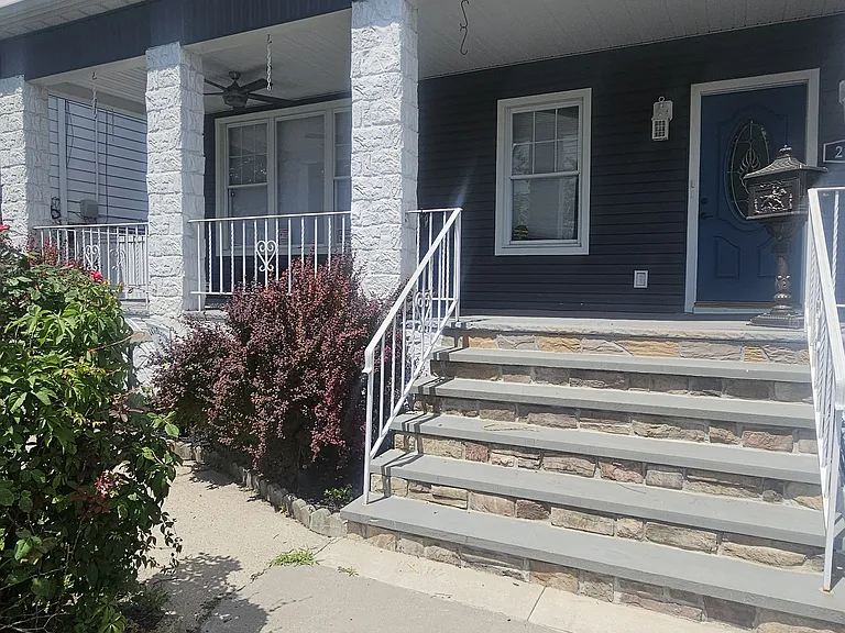 199 Grafton Ave #2 — Photo 16