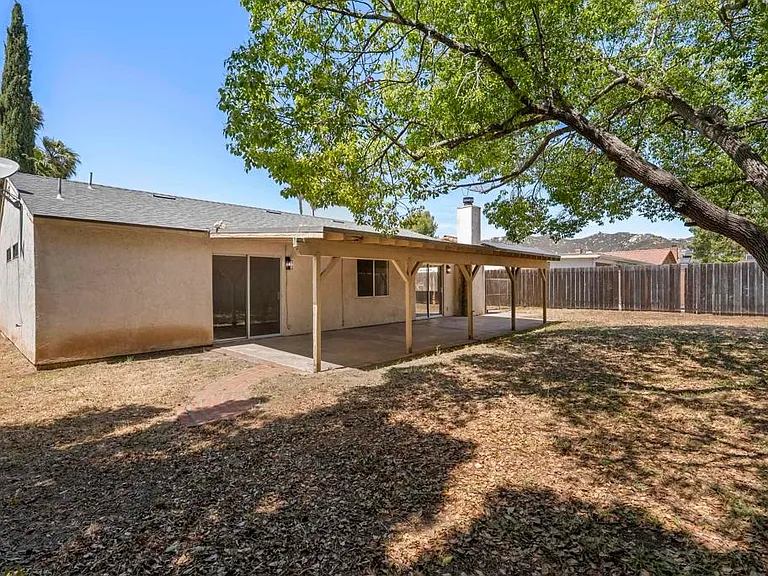 1726 Katy Pl — Photo 19