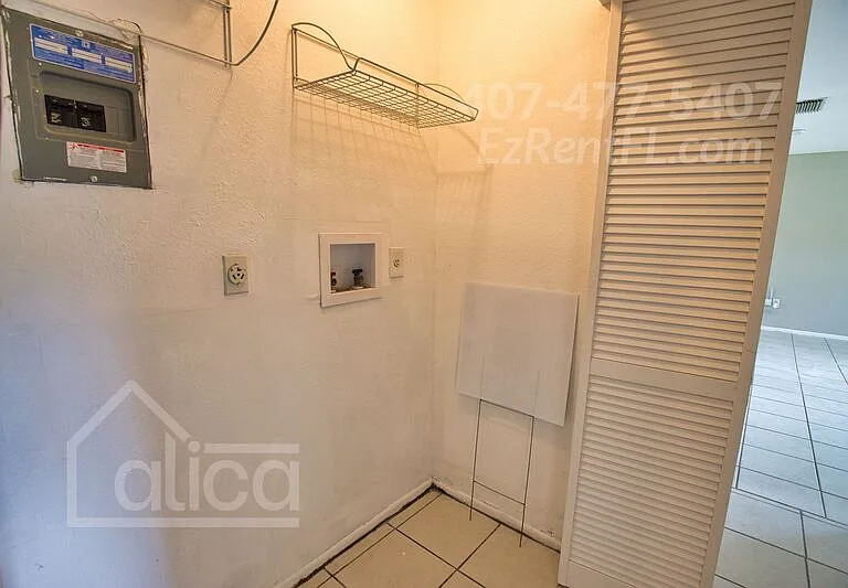 6667 Carovel Ave — Photo 17