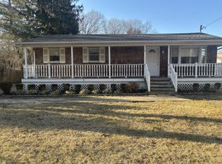 179 James Hawkins Rd, Moriches, NY 11955