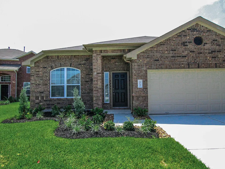 29642 Clover Shore Dr