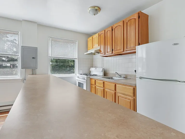 Greene Tree Apartments — Photo 40
