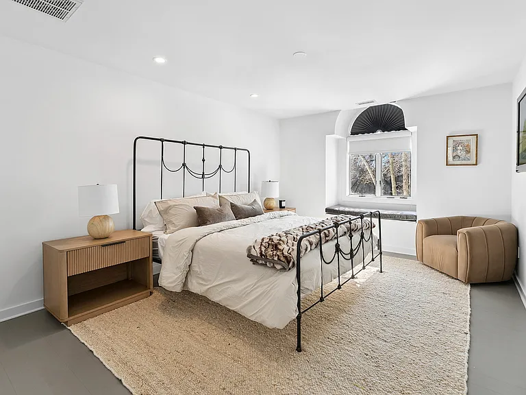 42 Broidy Ln — Photo 13