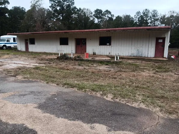 9025 E Highway 84, Garrison, TX 75946