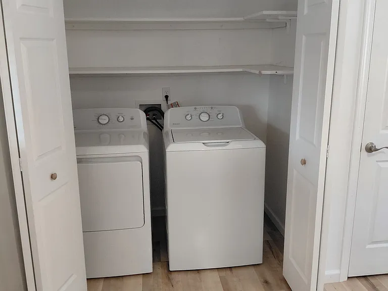 411 SW Westholm Ave — Photo 13