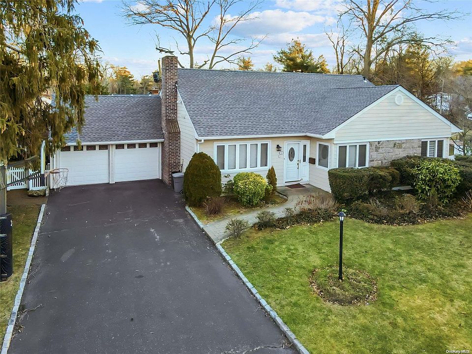 1st image of 5 Pine Drive S