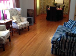 1108 SW Skyline Dr, Blue Springs, MO 64015