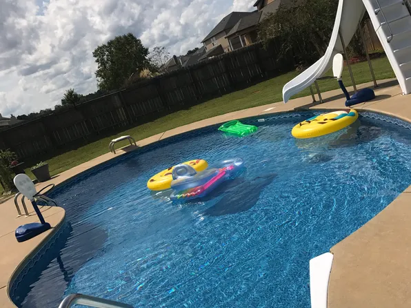 9175 Garrett Lake Dr, Midland, GA 31820