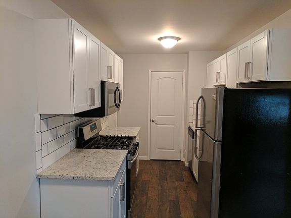 2nd image of 23751 Stonehenge Blvd #1