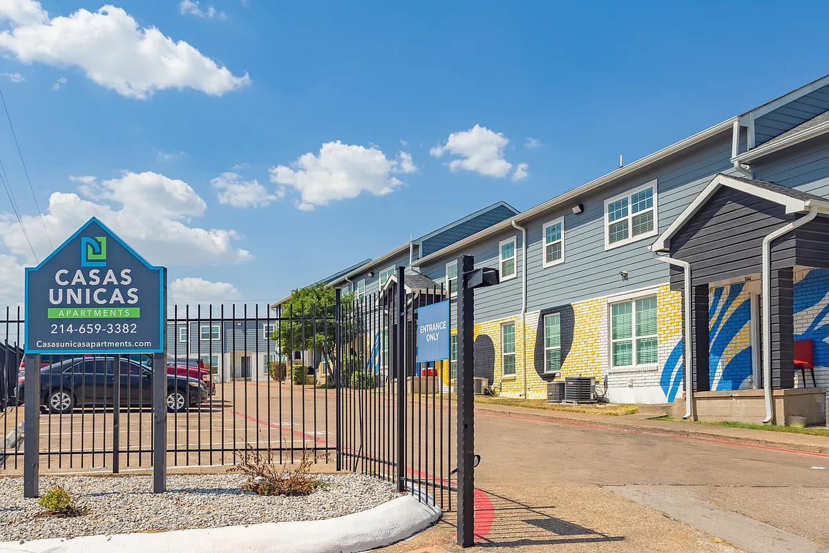 Building Photo - 2728 N Buckner Blvd