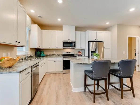 13872 Kaylemore Trl, Rosemount, MN 55068