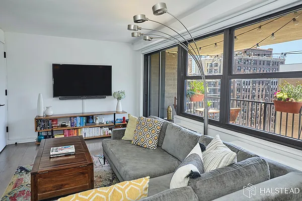 Rented by Halstead Real Estate | media 37