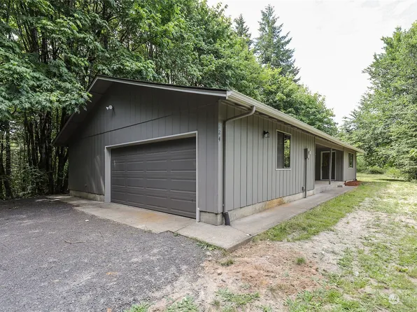 224 Tavaer Road, Castle Rock, WA 98611