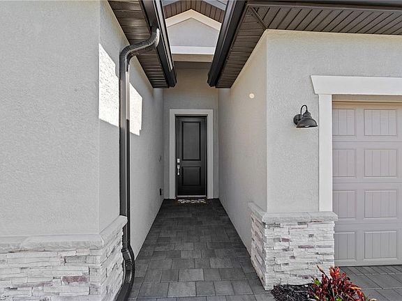 4th image of 10542 Timber Creek DR