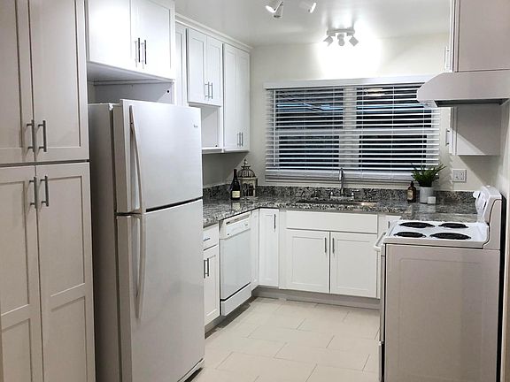 4th image of 1025 Marcussen Dr