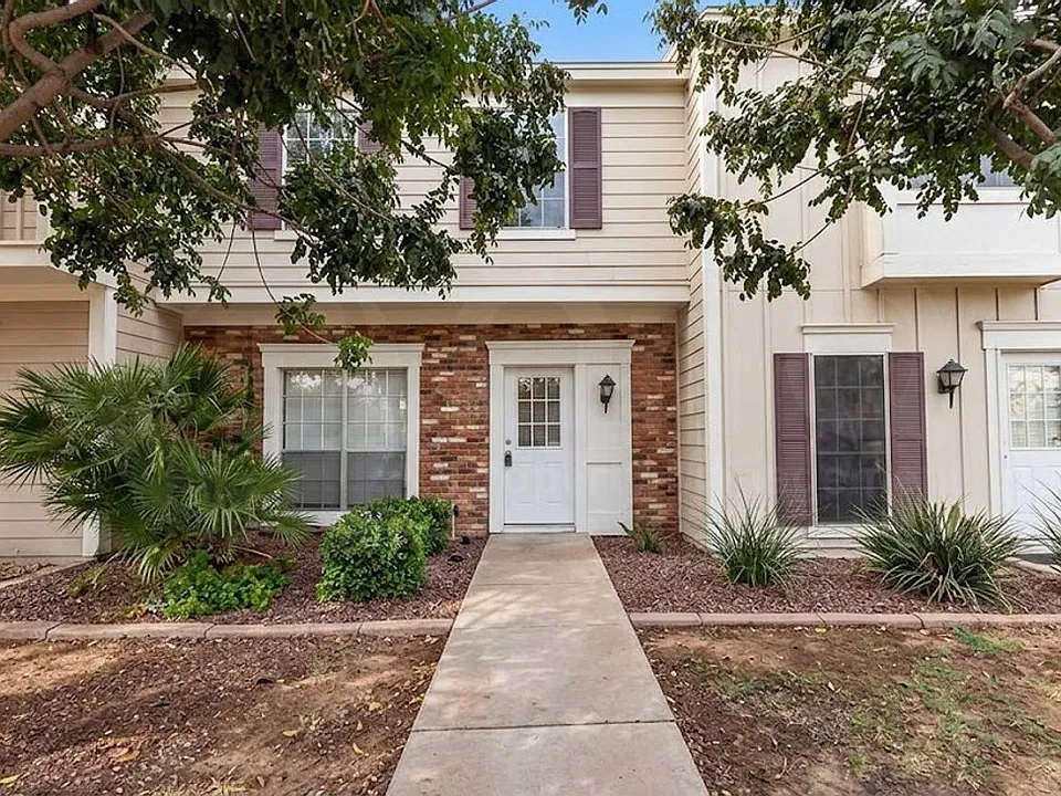 1601 N Saba St #326