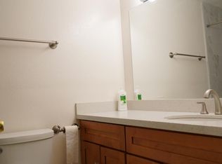 2102 Admiralty Ln, Foster City, CA 94404