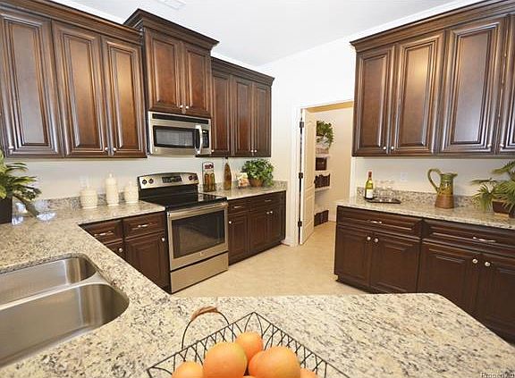 5th image of 7544 Villa Ct #7544
