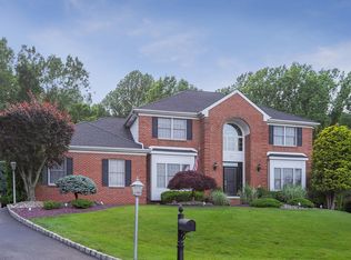 324 Dover Ct, Morganville, NJ 07751