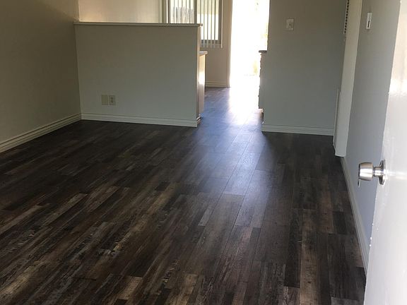 4th image of 633 S Pasadena Ave #44