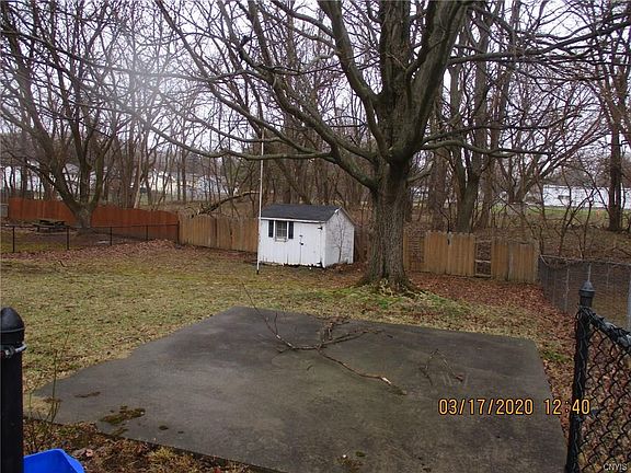 3rd image of 111 E Chaffee Ave