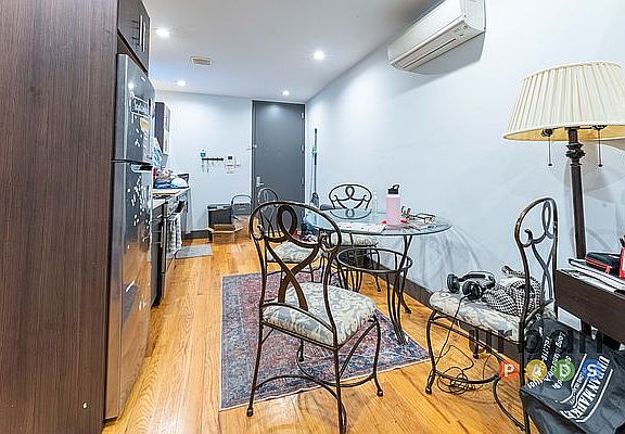 3rd image of 289 Schaefer St #1C