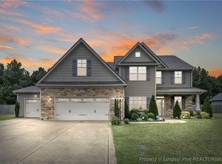 945 Pecan Grove Loop, Hope Mills, NC 28348