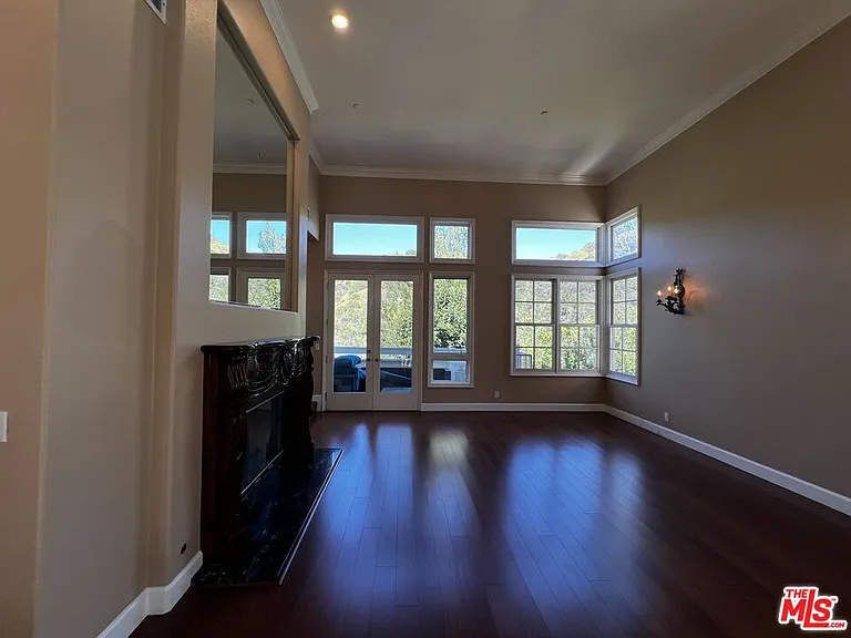 2357 Brookshire Ln — Photo 35