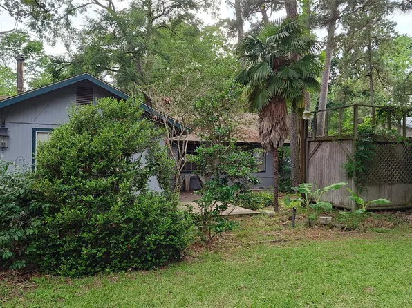 155 Sharon Ln, Livingston, TX 77351