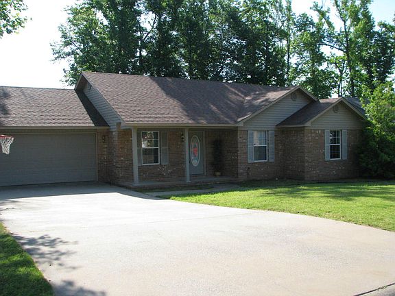 2nd image of 51 Poppy Dr