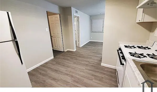 10313 Duke Dr — Photo 4